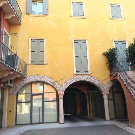I Gechi Apartment Верона Екстериор снимка